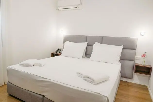 Economy Tek Büyük veya İki Ayrı Yataklı Oda