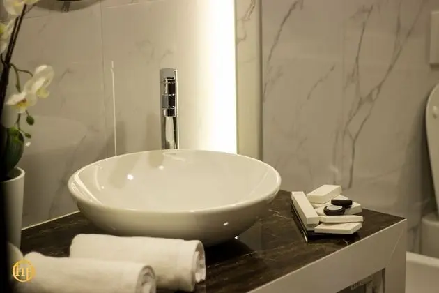 Economy Tek Büyük veya İki Ayrı Yataklı Oda