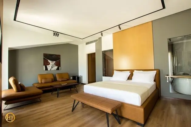 Royal Tek Büyük Yataklı Oda