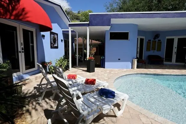 Standard Oda, 1 En Büyük (King) Boy Yatak, Sigara İçilmez, Havuz Manzaralı (Poolside King Room 1)