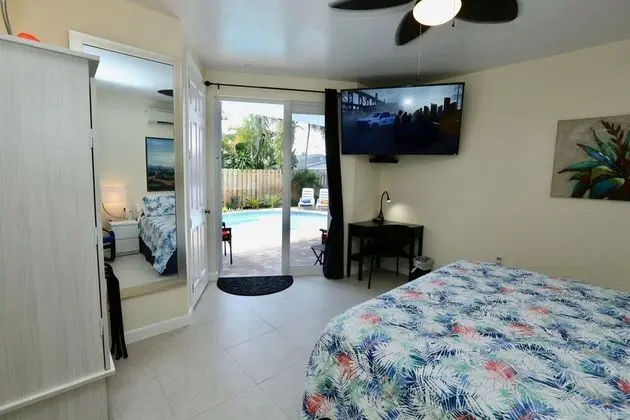 Standard Oda, 1 En Büyük (King) Boy Yatak, Sigara İçilmez, Havuz Manzaralı (Poolside King Room 2)