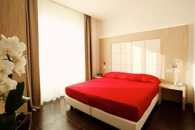 Tek Büyük veya İki Ayrı Yataklı Oda, Balkon