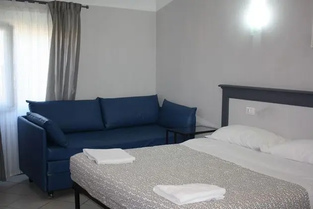 Basic Üç Kişilik Oda, Sigara İçilmez