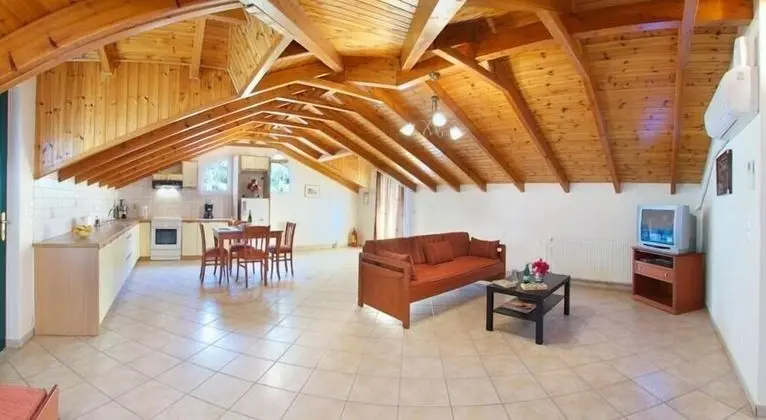 Luxury Apart Daire, 2 Yatak Odası (Attic)