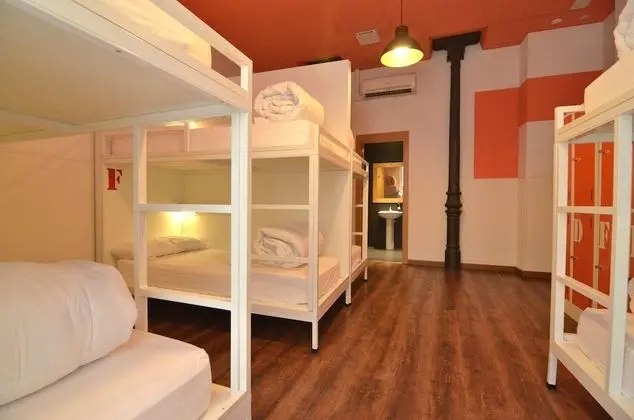 Ortak Ranzalı Oda, Özel Banyo (1 bed in room for 8 people)