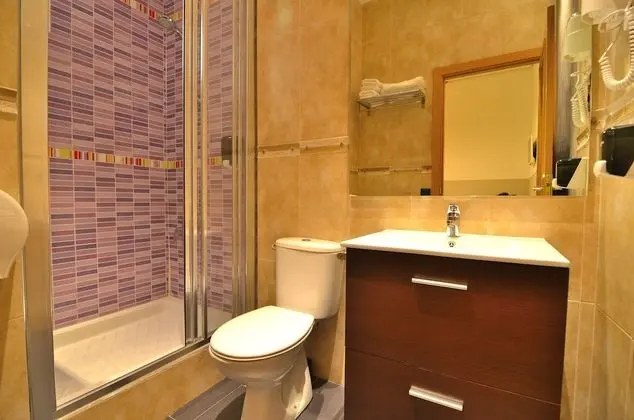 Tek Büyük Yataklı Oda, Özel Banyo