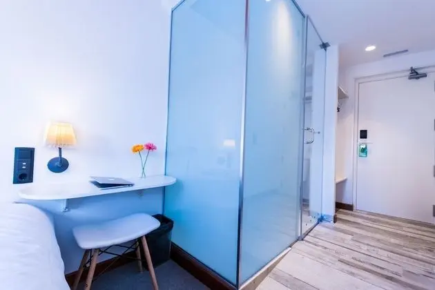 Economy Tek Büyük Yataklı Oda, Özel Banyo