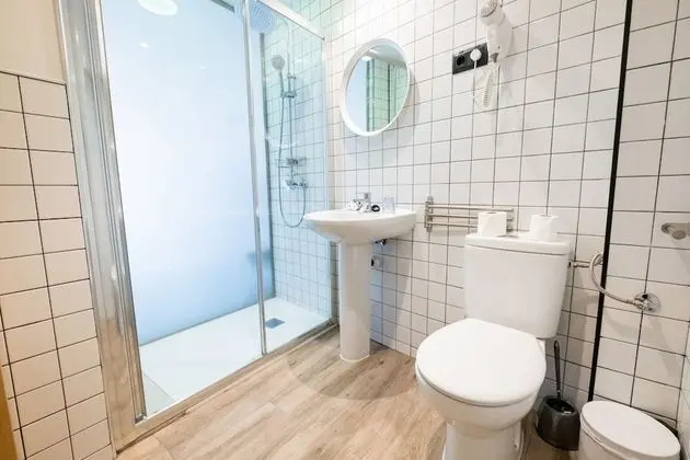 Economy Tek Büyük Yataklı Oda, Özel Banyo