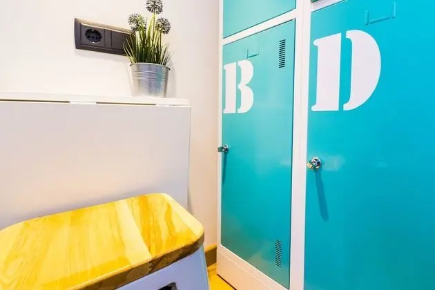 Ortak Ranzalı Oda, Karma Ranzalı Oda, Ortak Banyo (Individual Bed )