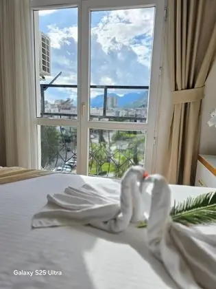 https://images.odamax.com/img/1024x768/odamax/image/upload/Far_Life_Hotel_202604012349009_02.jpg