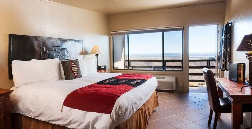 Kiva Room One King Bed