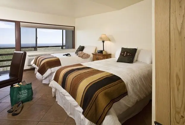Kiva Room Two Double Beds