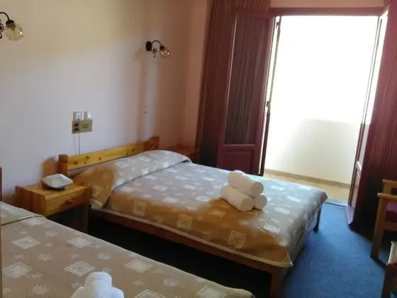 Üç Kişilik Oda
