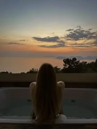 Queen Suite - Jakuzili, Deniz Manzaralı, Jakuzili