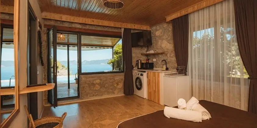 Mango Suite Oda