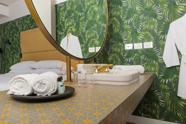 Oda, 1 En Büyük (King) Boy Yatak, Sigara İçilmez, Balkon