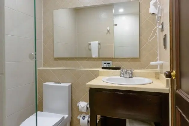 Standard Tek Büyük Yataklı Oda