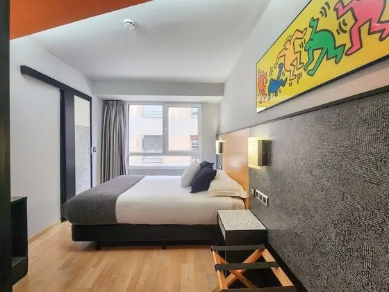 Standard Tek Büyük Yataklı Oda