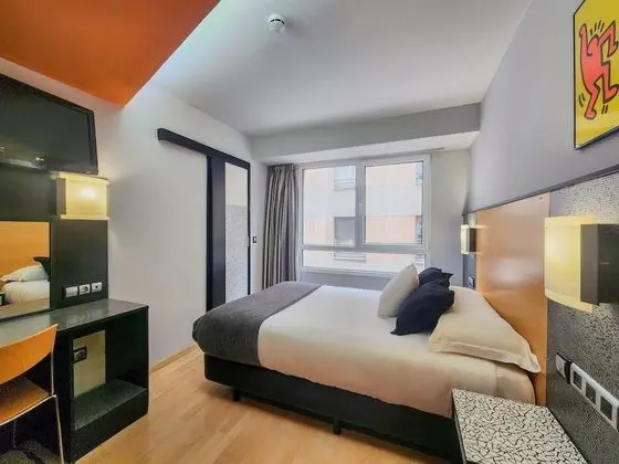 Standard Tek Büyük Yataklı Oda