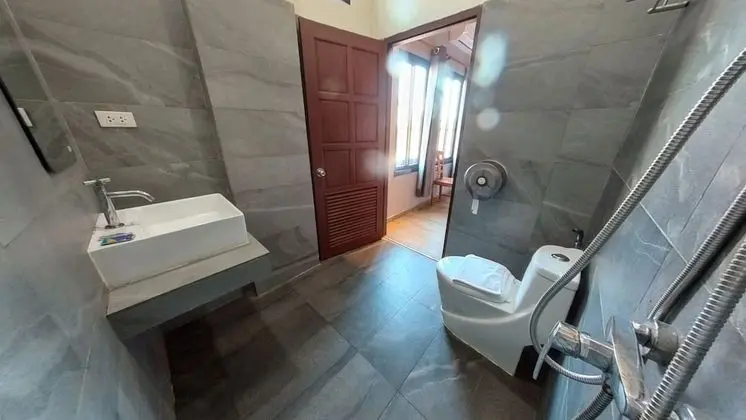 City Tek Büyük Yataklı Oda