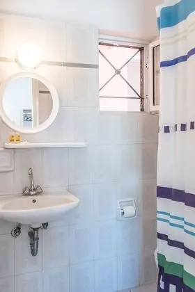 Basic Tek Büyük Yataklı Oda, Bahçe Manzaralı