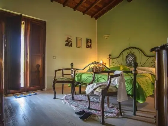 Comfort Tek Büyük Yataklı Oda