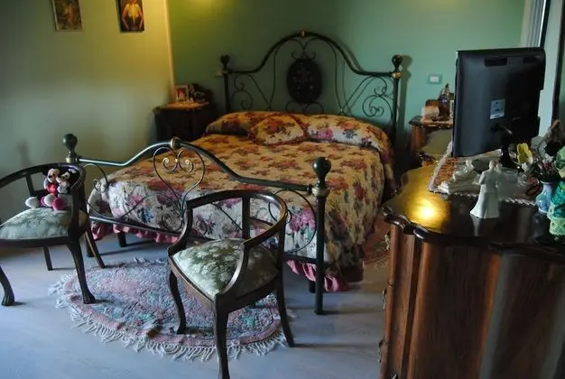 Comfort Tek Büyük Yataklı Oda