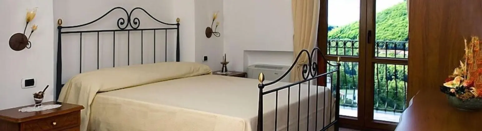 Tek Büyük Yataklı Oda, Deniz Manzaralı
