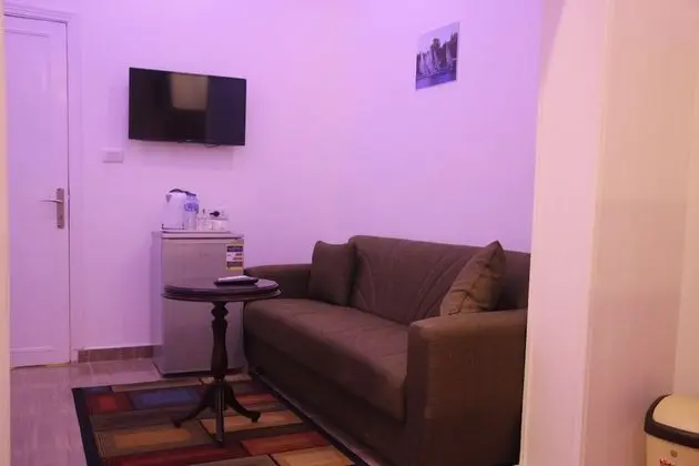 Üç Kişilik Oda