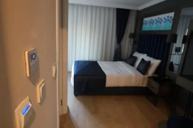Tek Kişilik, Şehir Manzaralı