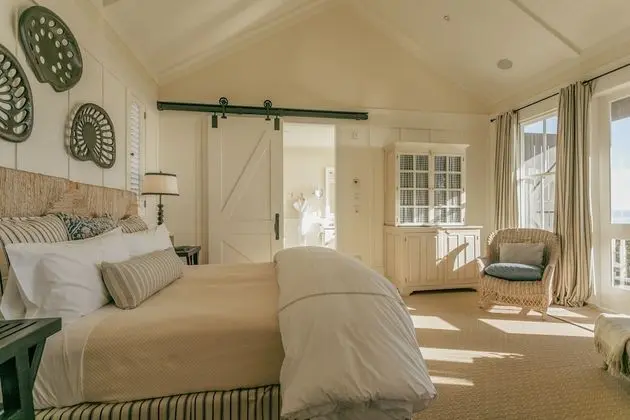 Hilltop Junior Suite
