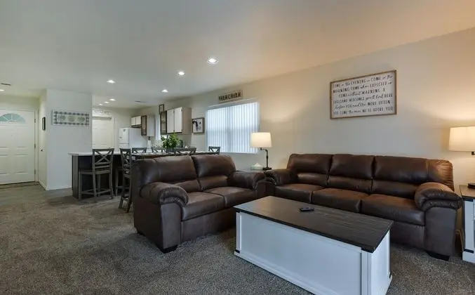 Daire (Farm Charm Condo - New everything!! -)