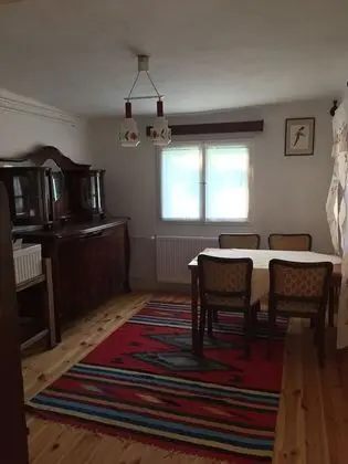 Apartment 4
