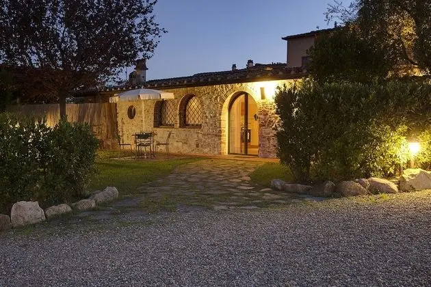 Apartment for 3 people with private garden