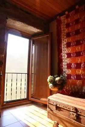 Kır Evi, 2 Yatak Odası, Küçük Mutfak