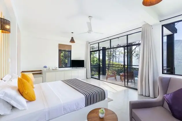 Deluxe Chalet with lake View