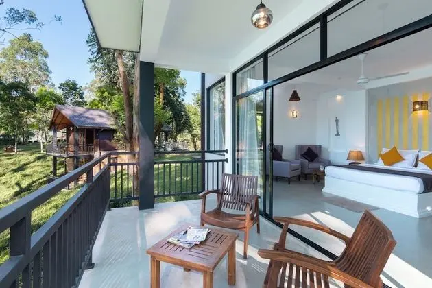 Deluxe Chalet with lake View