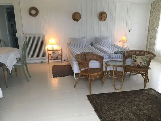 Dört Kişilik Oda, Ortak Banyo, Havuz Kenarı (Værelse 1)