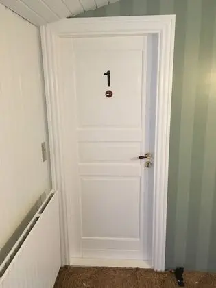 Dört Kişilik Oda, Ortak Banyo, Havuz Kenarı (Værelse 1)