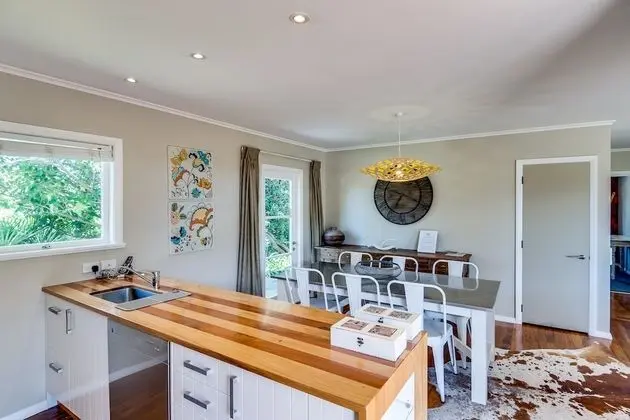Ev, Kır Manzaralı (Three Bedroom)
