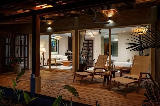 Luxury Bungalow Suites
