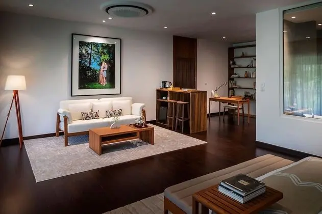 Luxury Bungalow Suites