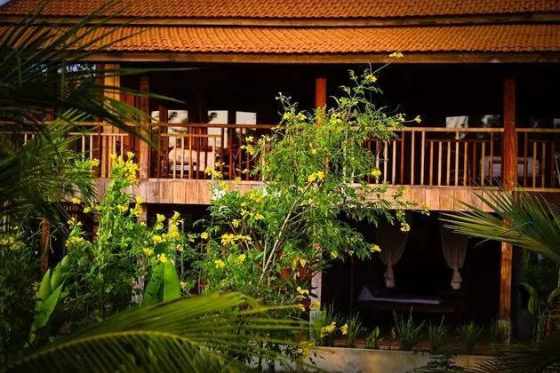 Premium Khmer Bungalows