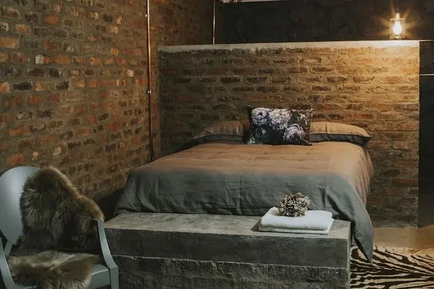 Classic Tek Büyük Yataklı Oda
