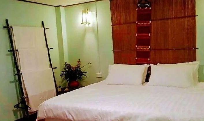 Romantic Ev, 2 Yatak Odası, Tepe Manzaralı, Bahçeli