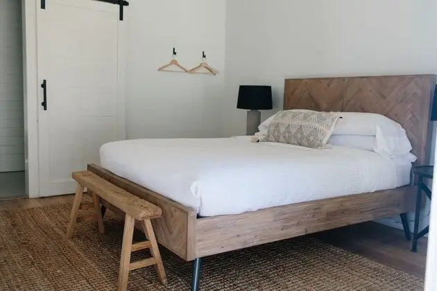 Farmstead Round Top - Room 3