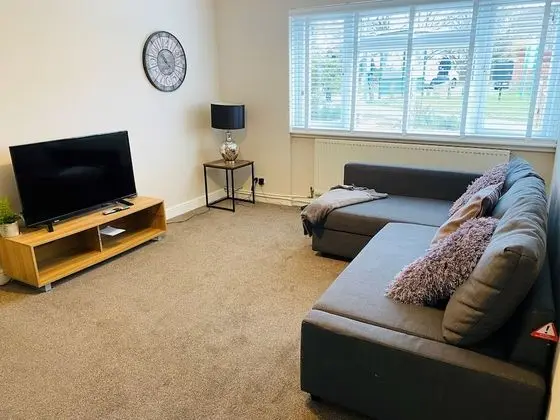 Standard Ev, Özel Banyo (3 Bed Semi)