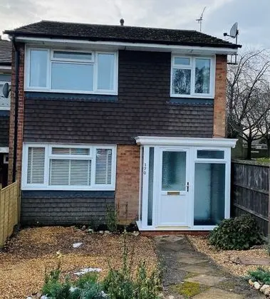 Standard Ev, Özel Banyo (3 Bed Semi)