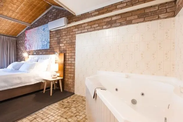 Süit, Jakuzi (Spa Suite)