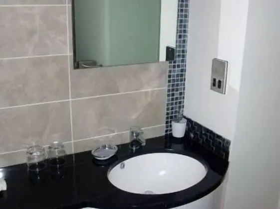 Luxury Tek Büyük Yataklı Oda